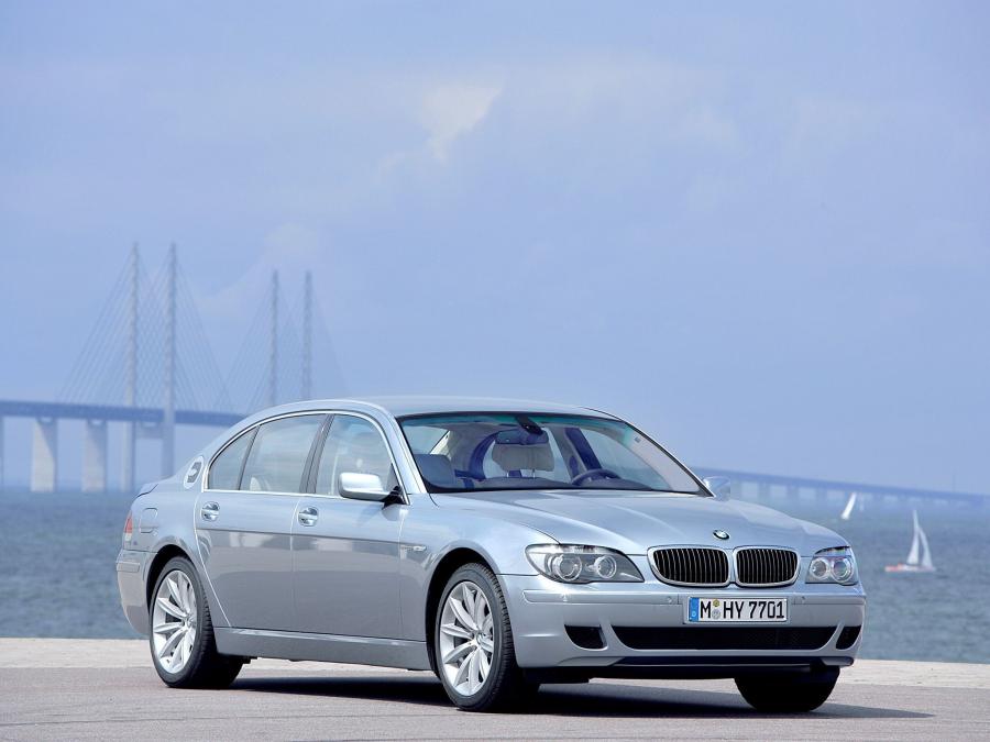  BMW Hydrogen 7 2007 года  (фото 16 из 16)